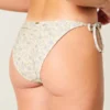 Bas de bikini audacieux avec bordure style crochet et liens sur les côtés