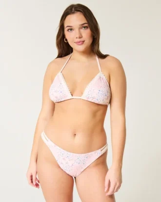Bas de bikini effronté à jambes hautes et style crochet