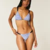 Bas de bikini smocké à coupe haute et échancrée