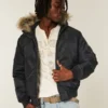 Blouson bomber zippé avec bordure en fausse fourrure Blouson bomber zippé avec bordure en fausse fourrure