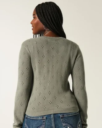 Cardigan à œillets