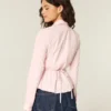 Chemise boutonnée avec empiècement en dentelle Chemise boutonnée avec empiècement en dentelle