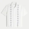 Chemise courte à manches courtes et broderies Chemise courte à manches courtes et broderies