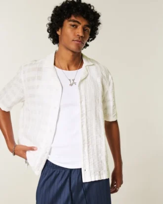 Chemise courte à manches courtes et motif texturé