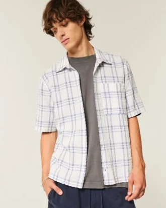 Chemise courte à manches courtes et poches