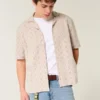 Chemise courte à manches courtes style crochet