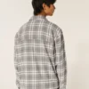 Chemise en flanelle à doublure thermique et coupe carrée Chemise en flanelle à doublure thermique et coupe carrée