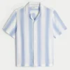 Chemise à manches courtes et rayures texturées