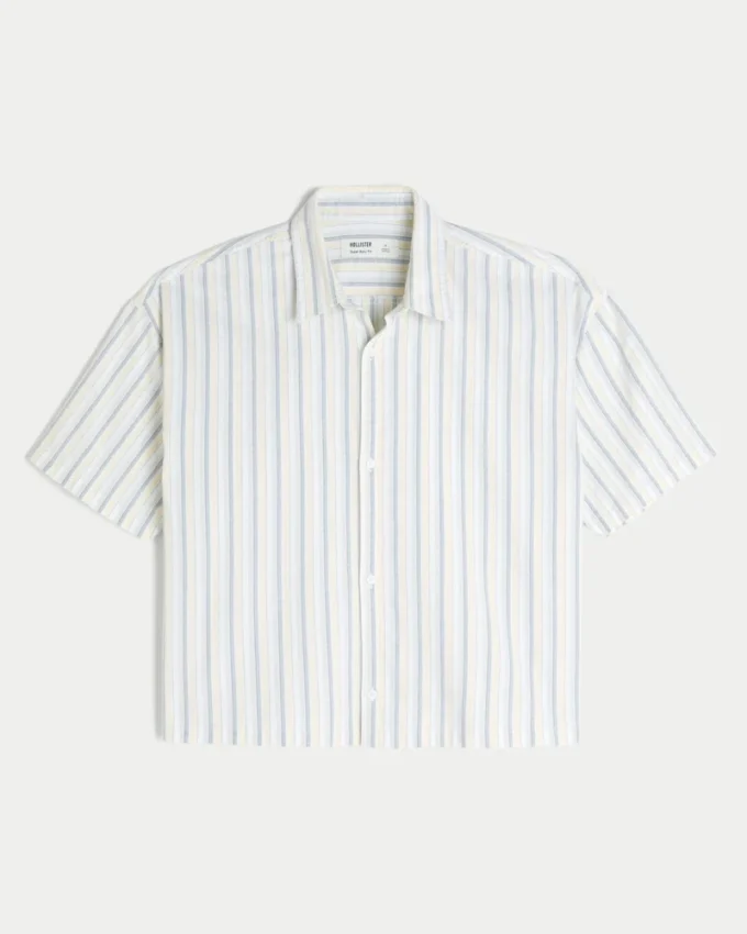 Chemise Oxford à manches courtes et coupe très carrée Chemise Oxford à manches courtes et coupe très carrée
