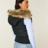 Gilet à capuche Y2K avec bordure en fausse fourrure Gilet à capuche Y2K avec bordure en fausse fourrure