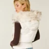 Gilet à capuche Y2K avec bordure en fausse fourrure Gilet à capuche Y2K avec bordure en fausse fourrure