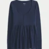 Haut babydoll Henley à nouer dans le dos Haut babydoll Henley à nouer dans le dos