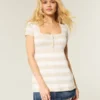 Haut babydoll à manches courtes et col Henley Haut babydoll à manches courtes et col Henley