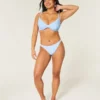 Haut de bikini plongeant à armatures pour femmes rondes Haut de bikini plongeant à armatures pour femmes rondes