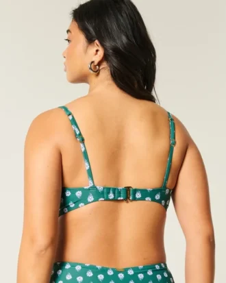 Haut de bikini plongeant à armatures pour femmes rondes