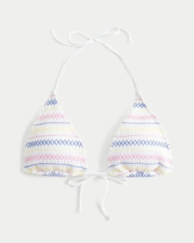 Haut de bikini triangle à smocks et dos nu Haut de bikini triangle à smocks et dos nu