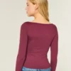 Haut à manches longues sans coutures et encolure en V Haut à manches longues sans coutures et encolure en V