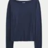 Haut à manches longues sans coutures et encolure en V Haut à manches longues sans coutures et encolure en V