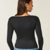 Haut à manches longues sans coutures et encolure en V Haut à manches longues sans coutures et encolure en V