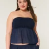 Haut sans bretelles facile à porter, mélange de tissus style crochet Haut sans bretelles facile à porter, mélange de tissus style crochet