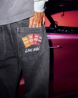 Hollister x Taco Bell Jean baggy noir délavé avec broderies graphiques