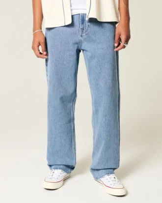 Jean baggy brodé délavé moyen Jean baggy brodé délavé moyen