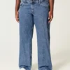 Jean baggy taille basse, coupe ample, délavage moyen Jean baggy taille basse, coupe ample, délavage moyen