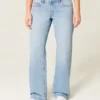 Jean baggy taille basse délavé clair à nœuds cloutés Jean baggy taille basse délavé clair à nœuds cloutés