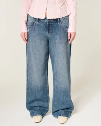 Jean baggy taille basse délavé foncé avec broderies florales