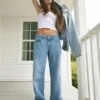 Jean baggy taille basse, délavage moyen Jean baggy taille basse, délavage moyen