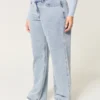 Jean baggy taille mi-haute, coupe ample, délavage moyen Jean baggy taille mi-haute, coupe ample, délavage moyen