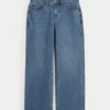 Jean baggy taille mi-haute, coupe ample, délavage moyen Jean baggy taille mi-haute, coupe ample, délavage moyen