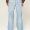 Jean bootcut décontracté délavé clair Jean bootcut décontracté délavé clair