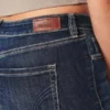 Jean bootcut taille mi-haute foncé Jean bootcut taille mi-haute foncé
