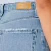 Jean dad ultra taille haute à lavage moyen Jean dad ultra taille haute à lavage moyen
