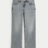 Jean droit décontracté taille basse, délavage moyen Jean droit décontracté taille basse, délavage moyen