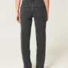 Jean droit noir délavé à taille haute Jean droit noir délavé à taille haute