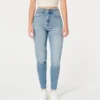 Jean mom ultra taille haute, coupe moyenne, pour les courbes généreuses Jean mom ultra taille haute, coupe moyenne, pour les courbes généreuses