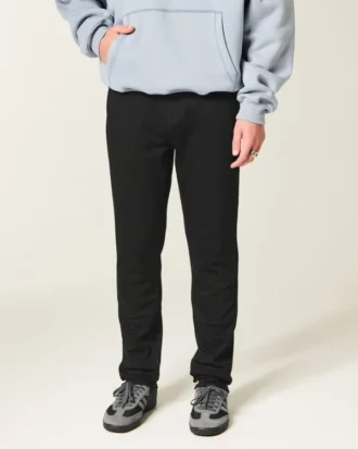 Jean skinny athlétique noir qui ne se décolore pas