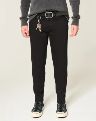 Jean skinny athlétique noir qui ne se décolore pas