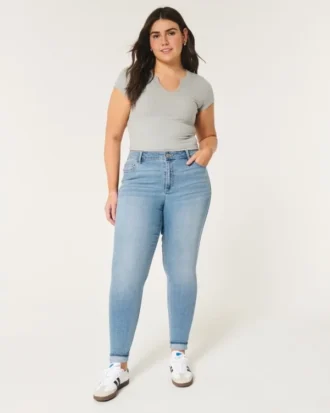 Jean skinny taille haute à coupe ajustée, délavage moyen