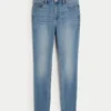 Jean skinny taille haute à coupe ajustée, délavage moyen Jean skinny taille haute à coupe ajustée, délavage moyen