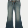 Jean évasé taille ultra basse avec ceinture brodée, délavage moyen Jean évasé taille ultra basse avec ceinture brodée, délavage moyen