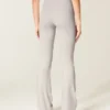 Leggings à taille enveloppante et jambes bootcut Gilly Hicks Active Recharge Leggings à taille enveloppante et jambes bootcut Gilly Hicks Active Recharge