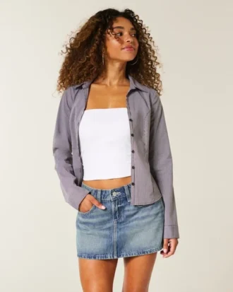 Mini-jupe-short en denim avec poche brodée en forme d&rsquo;étoile