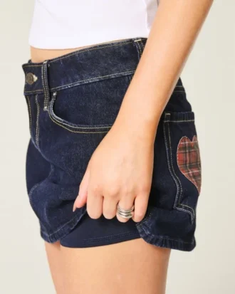 Mini-jupe-short en denim à carreaux foncé, taille basse et poches