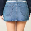 Mini-jupe-short en denim à lacets en dentelle Mini-jupe-short en denim à lacets en dentelle
