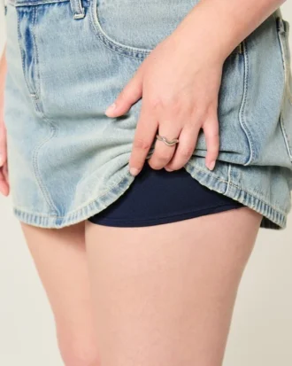 Mini-jupe-short en denim taille basse Mini-jupe-short en denim taille basse