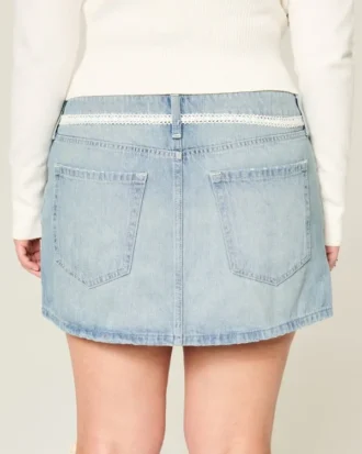 Mini-jupe-short en denim à taille basse et lacets en dentelle