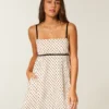 Mini-robe babydoll en mousseline Mini-robe babydoll en mousseline